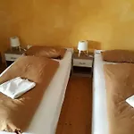 Gl *
