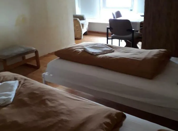 Gaestehaus Gl Πανσιόν Ελβάνγκεν