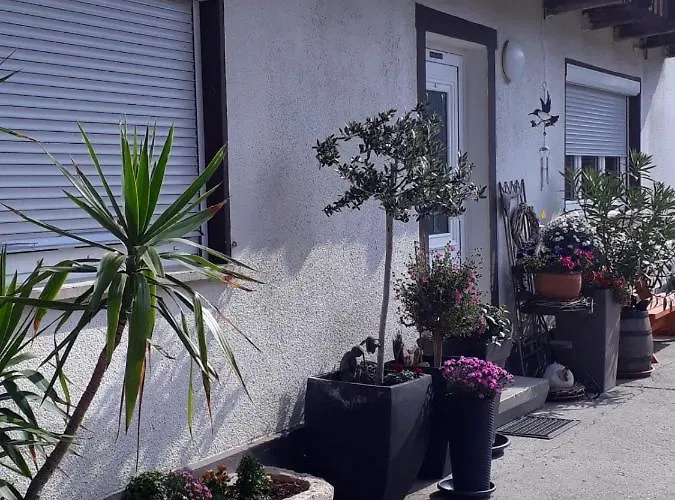 Gaestehaus Gl Ελβάνγκεν